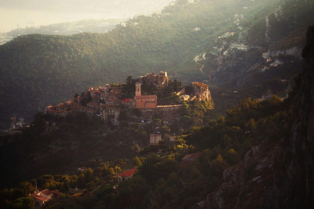 Eze